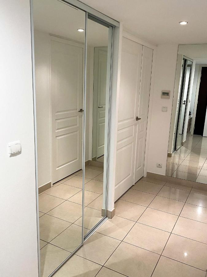 T2 Proche De La Gare, A 10 Minutes A Pieds De La Croisette, Piscine & Parking Dans Residence De Haut Standing Кан Екстериор снимка