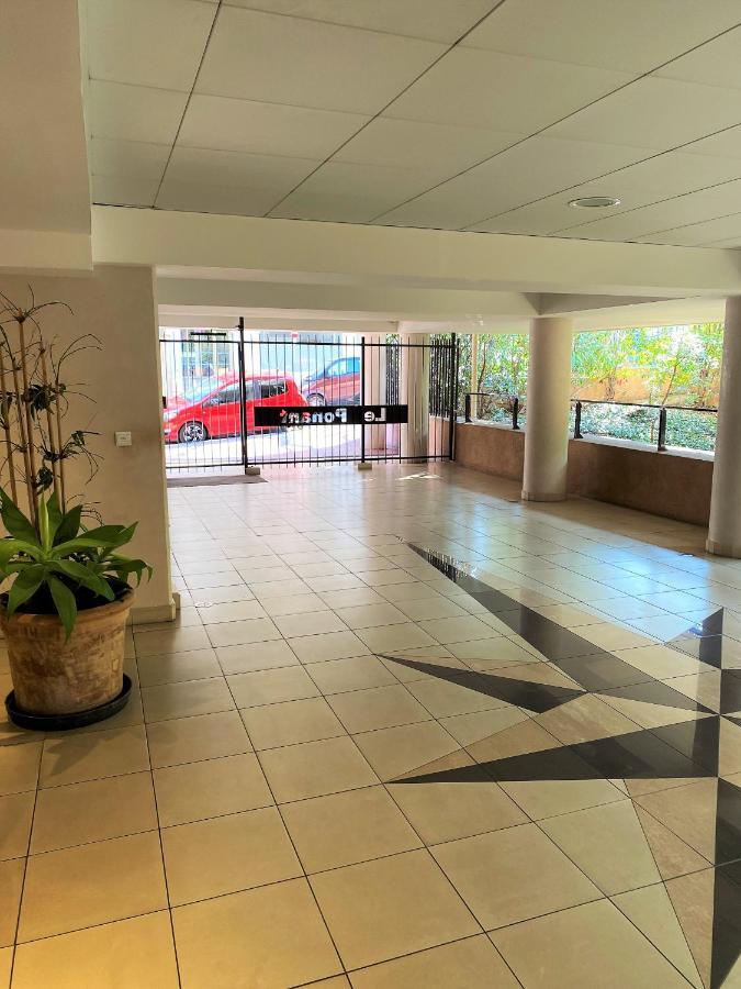 T2 Proche De La Gare, A 10 Minutes A Pieds De La Croisette, Piscine & Parking Dans Residence De Haut Standing Кан Екстериор снимка