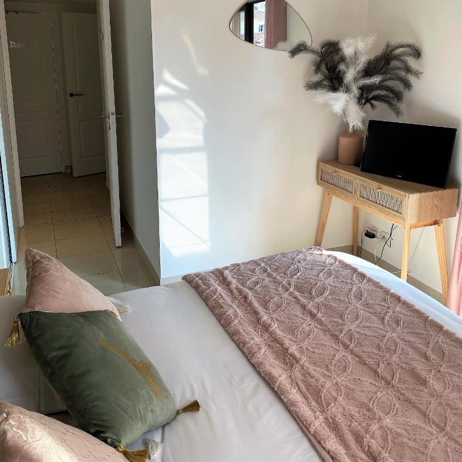 T2 Proche De La Gare, A 10 Minutes A Pieds De La Croisette, Piscine & Parking Dans Residence De Haut Standing Кан Екстериор снимка