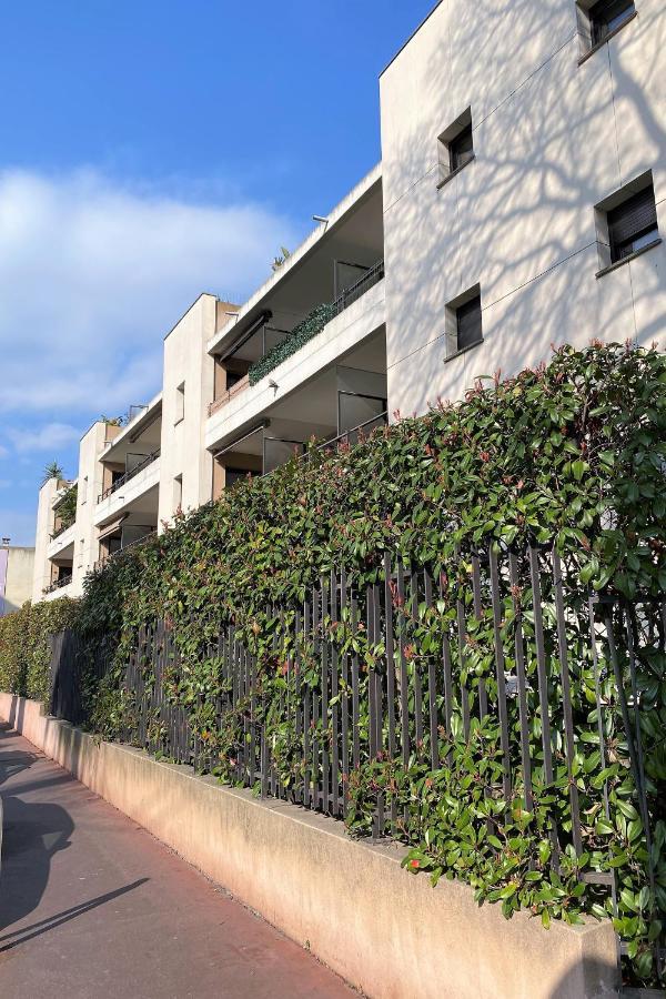 T2 Proche De La Gare, A 10 Minutes A Pieds De La Croisette, Piscine & Parking Dans Residence De Haut Standing Кан Екстериор снимка